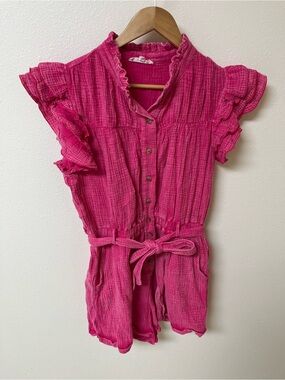 Sewn + Seen Hot Pink Ruffle Sleeve Button Romper women’s size M